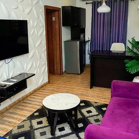 James Court Hotel & Luxury Apartments 레키 외부 사진
