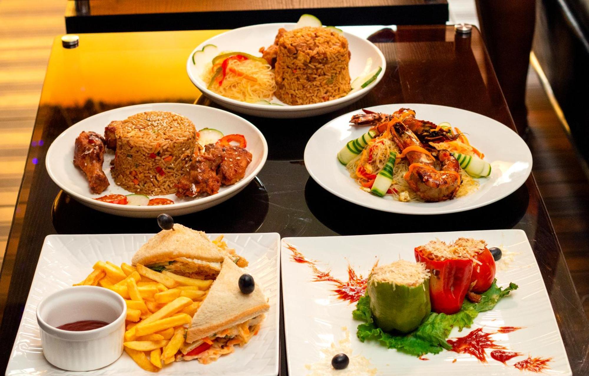 James Court Hotel & Luxury Apartments 레키 외부 사진